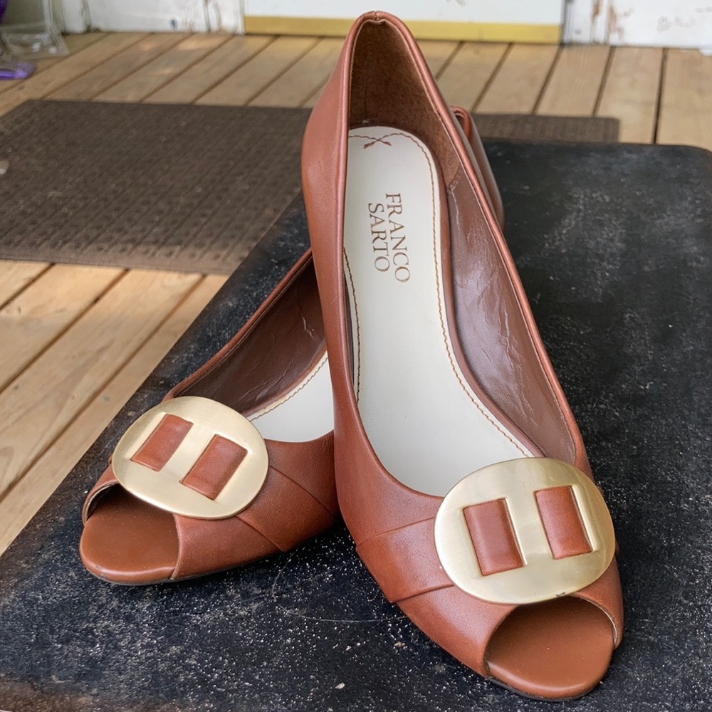 Franco Sarto women’s Brown Buckle kitten heel 7.5 - Picture 1 of 13